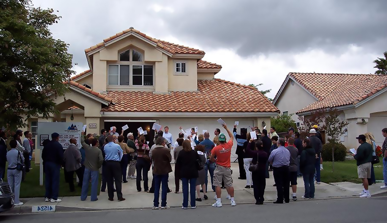 Bidding Wars: Unlocking the Potential of Real Estate Auctions